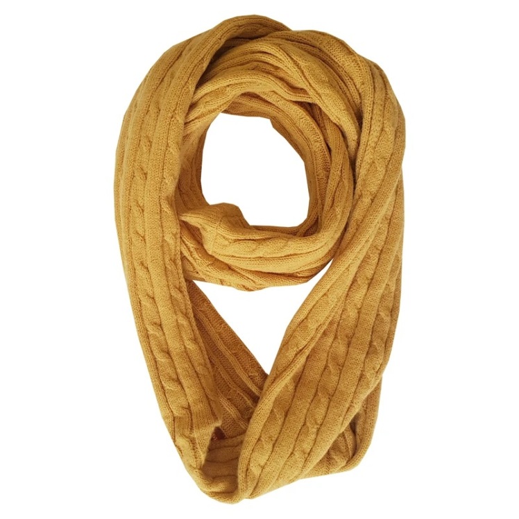 #Accessories #شال_گردن #شال_رینگی #بافت_کابلی #خردلی #اکسسوریز_بافتنی #مد_زمستانه #استایل_پاییزی #MustardScarf